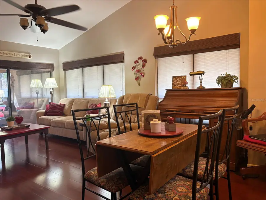 811 Oak Park Place, Brandon, FL 33511 - #2