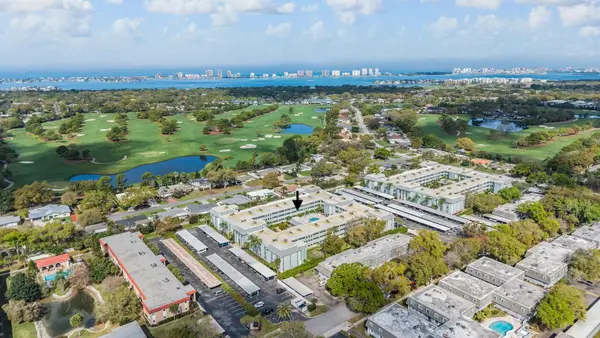 1706 Belleair Forest Drive #220, BELLEAIR, FL 33756