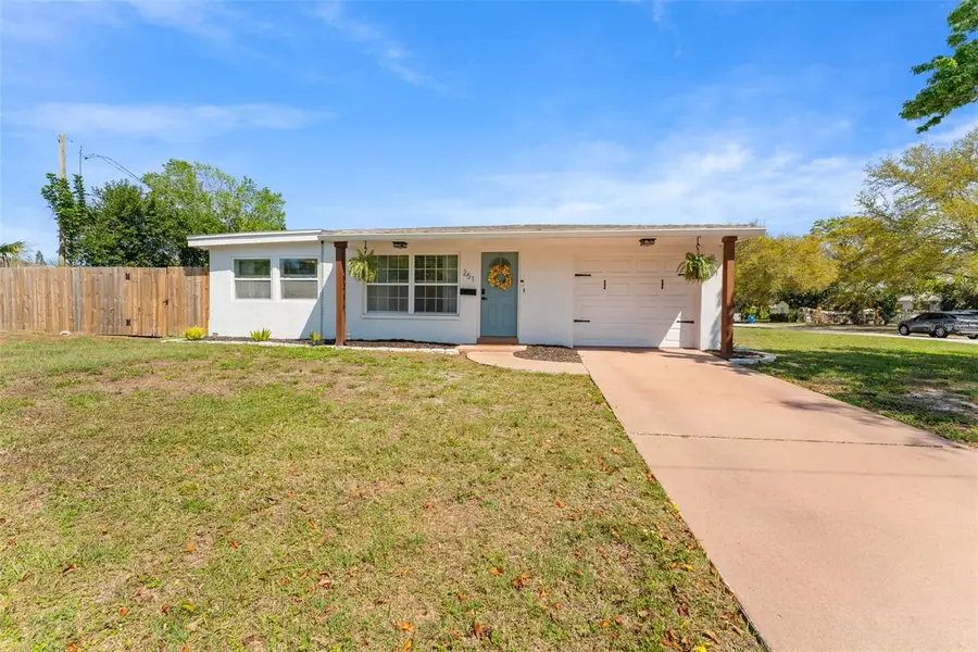 251 Davison Avenue Ne, Saint Petersburg, FL 33703 - #2