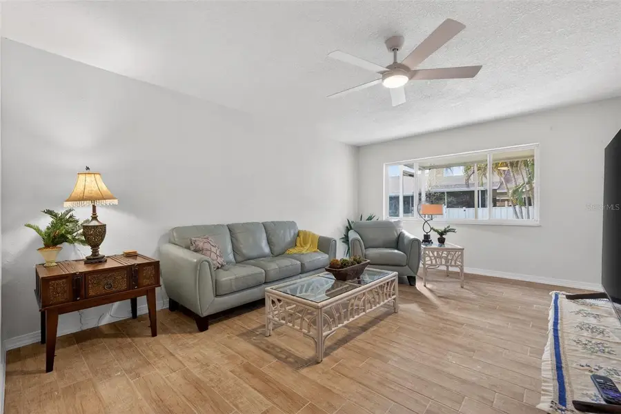 6490 Cape Hatteras Way Ne #2, Saint Petersburg, FL 33702 - #2