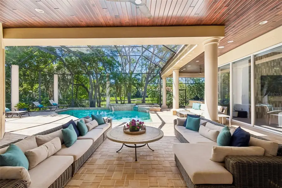 17008 Madres De Avila, Tampa, FL 33613 - #2