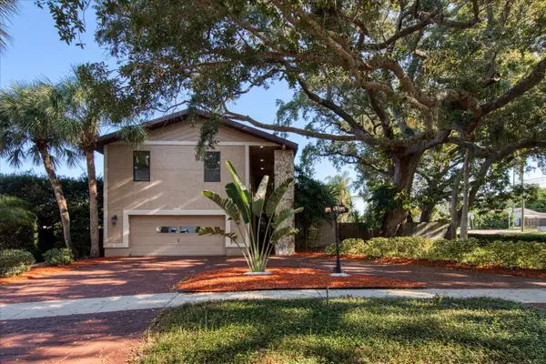 13703 Oak Forest Boulevard N, SEMINOLE, FL 33776