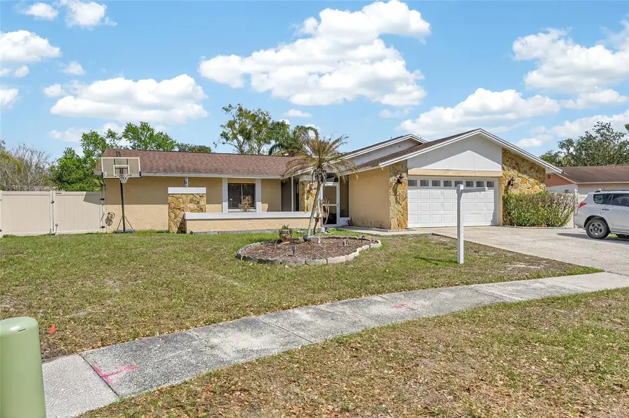 522 Wynnwood Drive, Brandon, FL 33511 - #2
