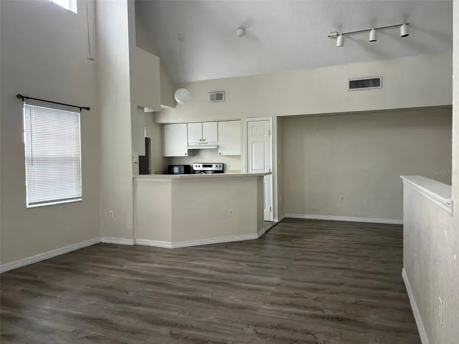 9846 Lake Chase Island Way, Tampa, FL 33626 - #3