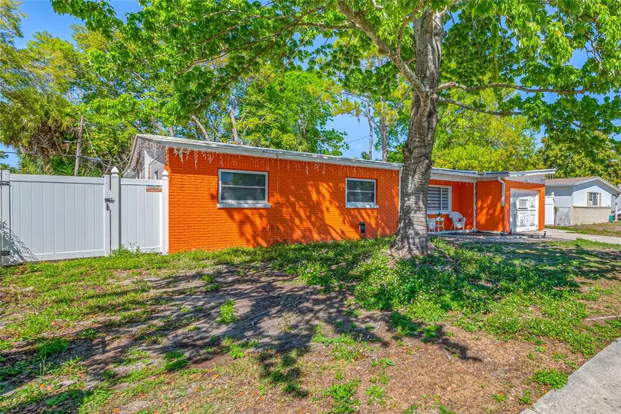 7607 W Hanna Avenue, Tampa, FL 33615 - #2