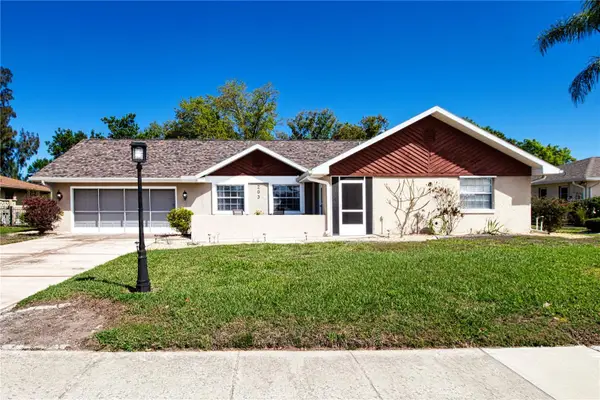 203 Amesbury Circle, SUN CITY CENTER, FL 33573