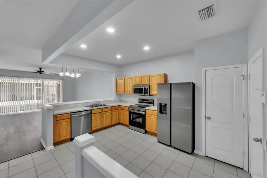 26546 Castleview Way, Wesley Chapel, FL 33544 - #3