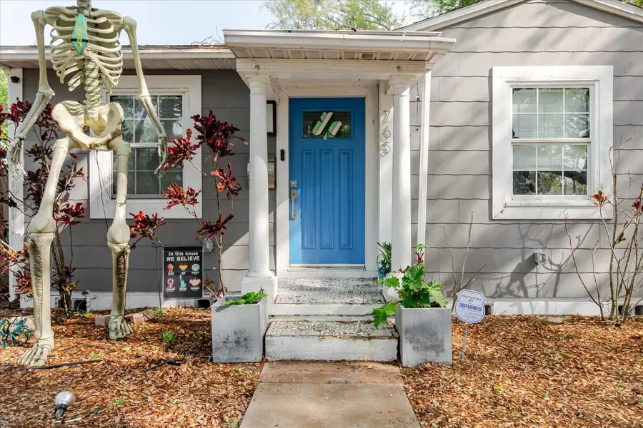 765 60th Avenue Ne, Saint Petersburg, FL 33703 - #2
