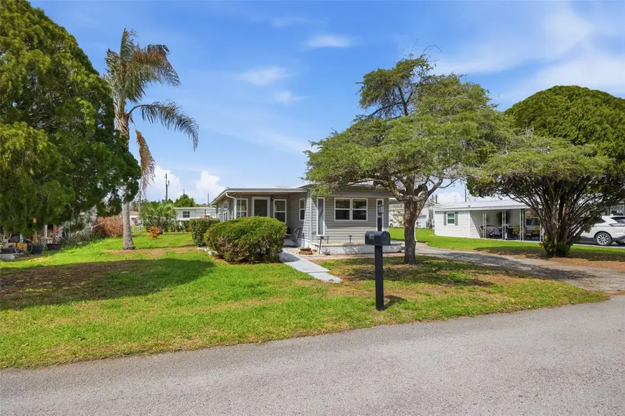 4833 Royal Palm Drive, Zephyrhills, FL 33542 - #2