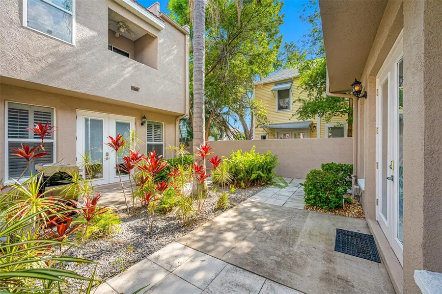 237 7th Avenue N #2, Saint Petersburg, FL 33701 - #2