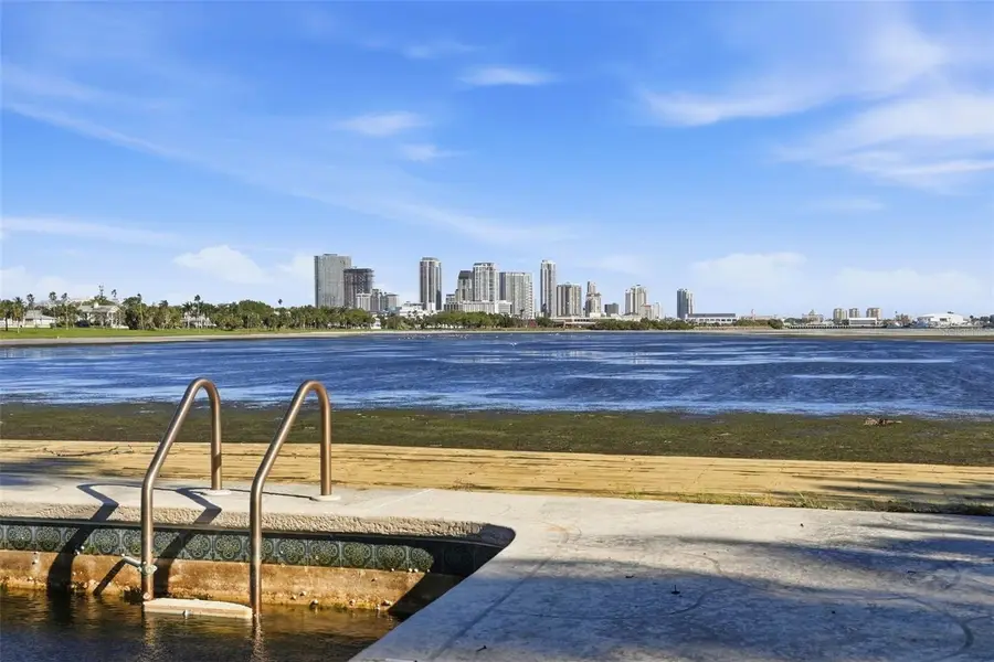 369 22nd Avenue Se, Saint Petersburg, FL 33705 - #3