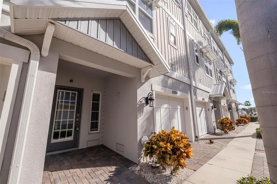 6064 Moorings Drive S, Saint Petersburg, FL 33712 - #3