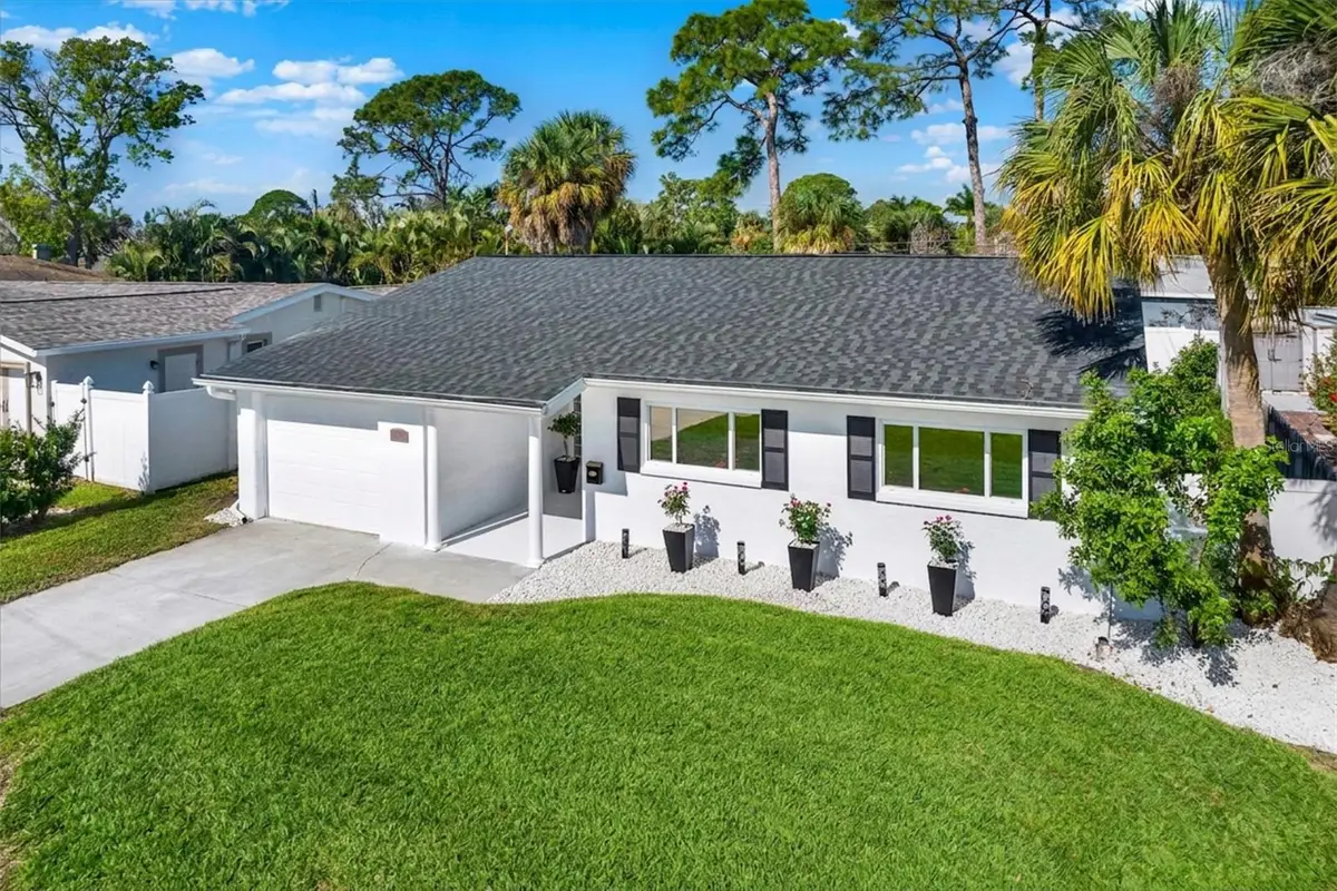 4510 NE Helena Street Ne, Saint Petersburg, FL 33703 - #1