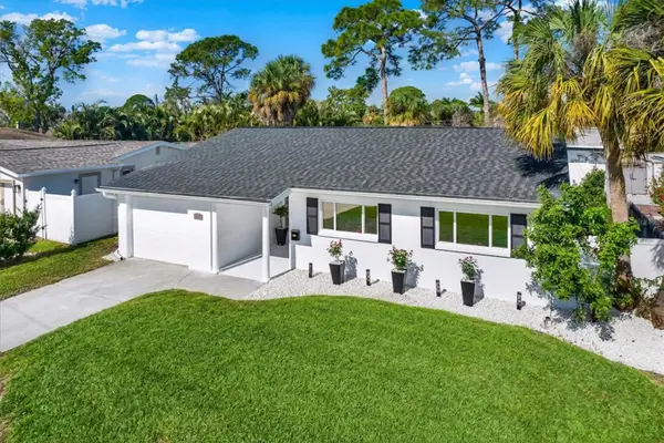 4510 NE Helena Street Ne, ST PETERSBURG, FL 33703