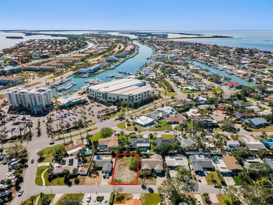 164 2nd Street W, Saint Petersburg, FL 33715 - #3