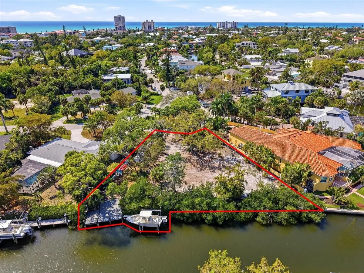 114 Island Circle, Siesta Key, FL 34242 - #1