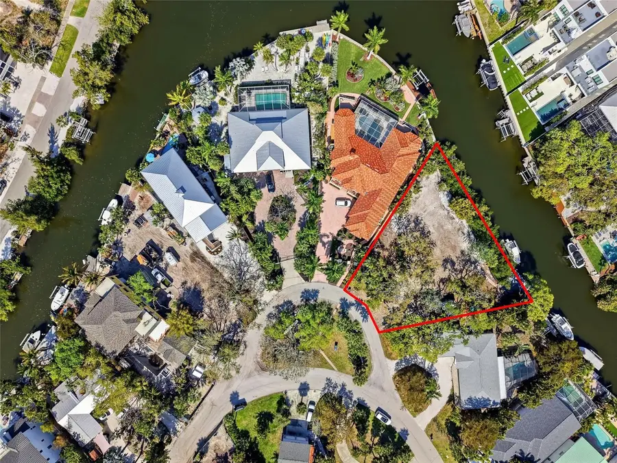 114 Island Circle, Siesta Key, FL 34242 - #3