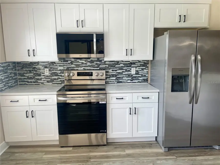 2634 Edgewater Falls Drive, Brandon, FL 33511 - #3