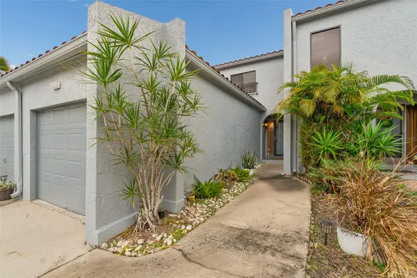 6320 Grand Bahama Circle #6320, TAMPA, FL 33615