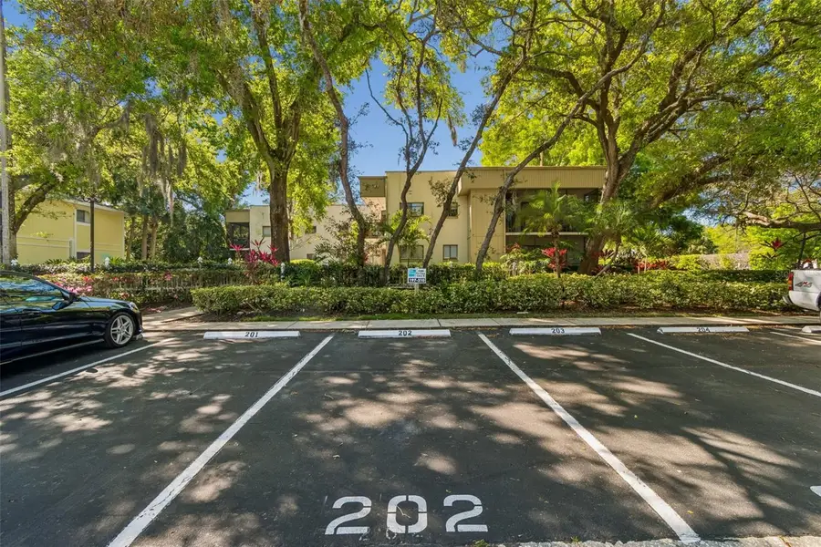 3300 Fox Chase Circle N #202, Palm Harbor, FL 34683 - #2