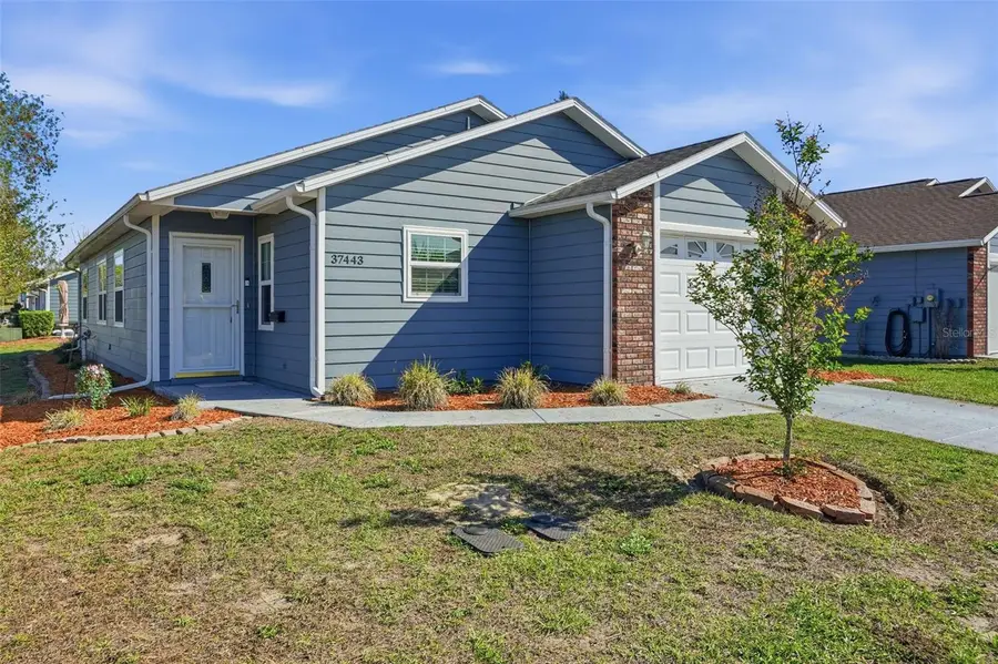 37443 Redberry Court, Zephyrhills, FL 33542 - #2