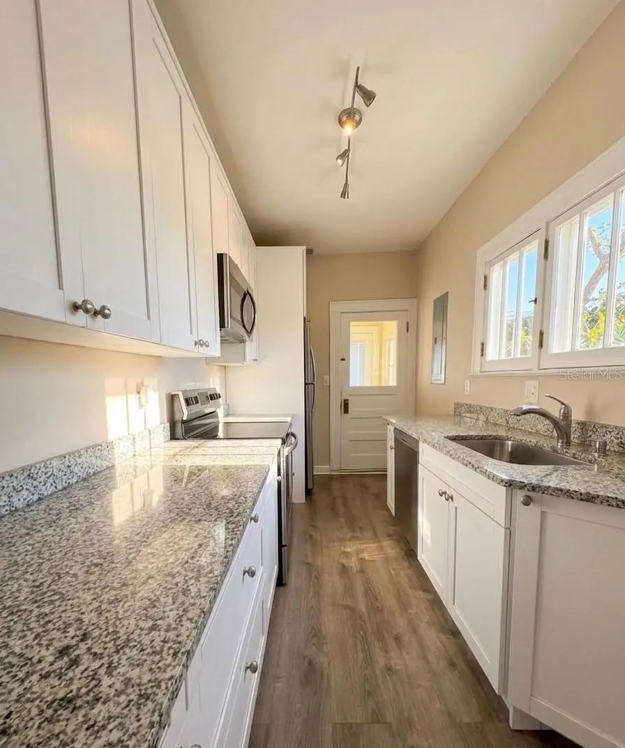 1010 14th Avenue Nw, Largo, FL 33770 - #2