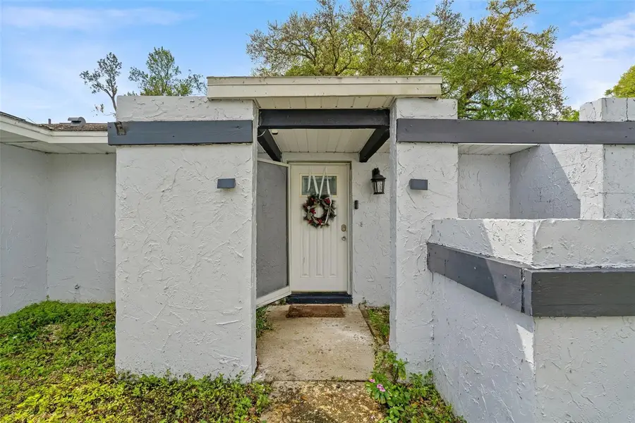 128 Euclid Avenue, Seffner, FL 33584 - #3