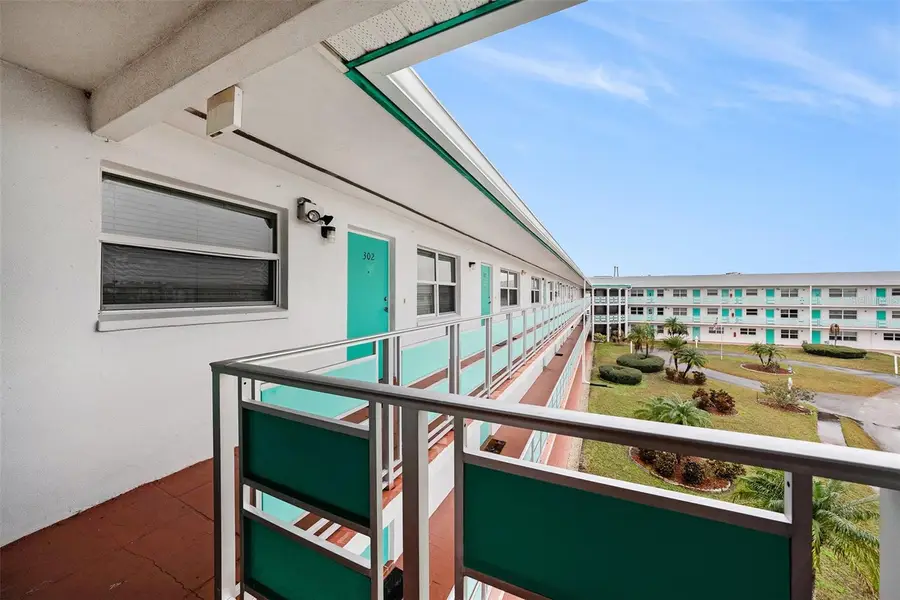 1950 59th Avenue N #302, Saint Petersburg, FL 33714 - #2