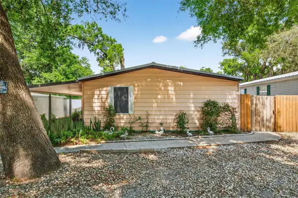 10510 Bay Hills Circle, THONOTOSASSA, FL 33592