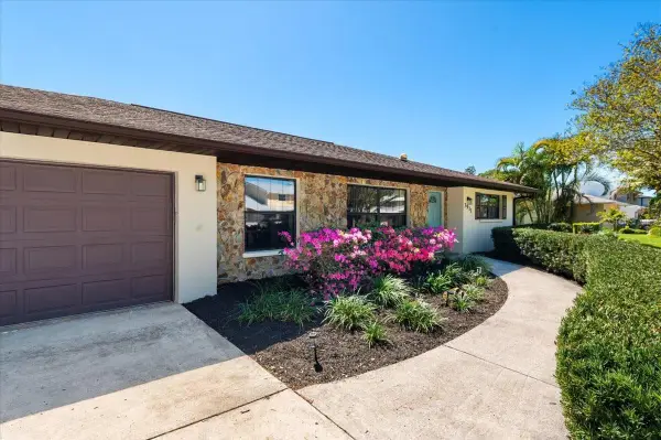 3911 24th Avenue W, BRADENTON, FL 34205