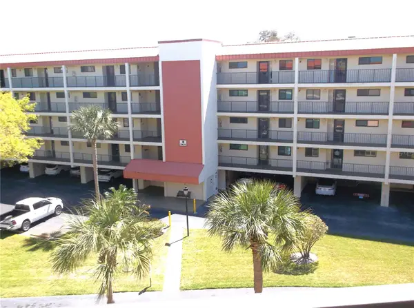 9433 Harbor Greens Way #305, SEMINOLE, FL 33776