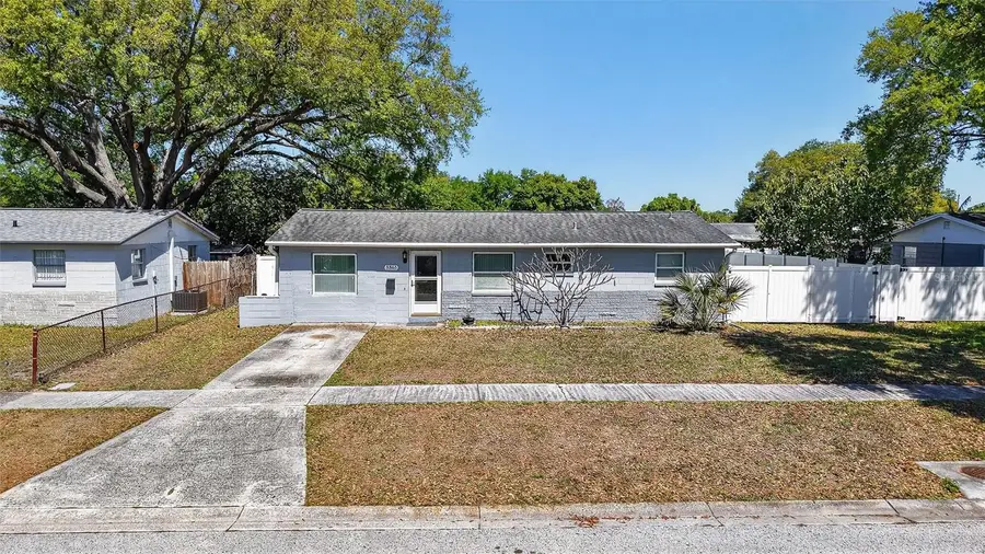 5865 92nd Avenue N, Pinellas Park, FL 33782 - #2