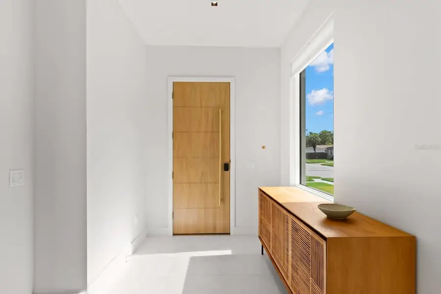 5150 Dartmouth Avenue N, Saint Petersburg, FL 33710 - #3