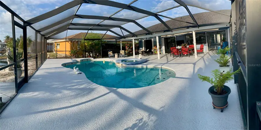 6317 Wisteria Lane, Apollo Beach, FL 33572 - #2