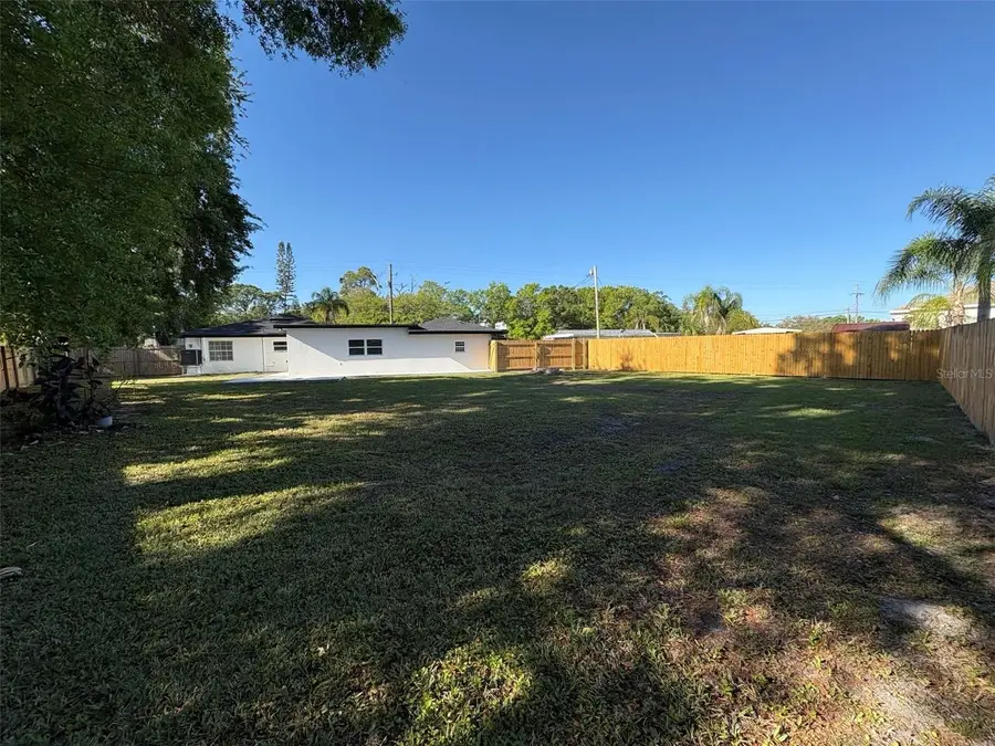 800 Saint Petersburg Drive W, Oldsmar, FL 34677 - #2