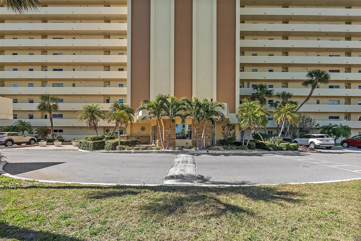 4725 Cove Circle #704, Saint Petersburg, FL 33708 - #1