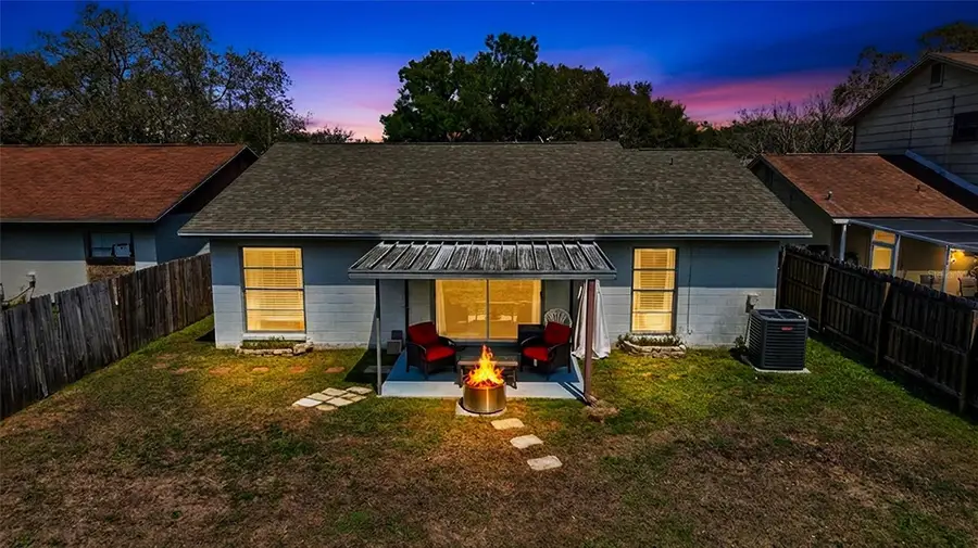 1735 Lakeview Village Drive, Brandon, FL 33510 - #2