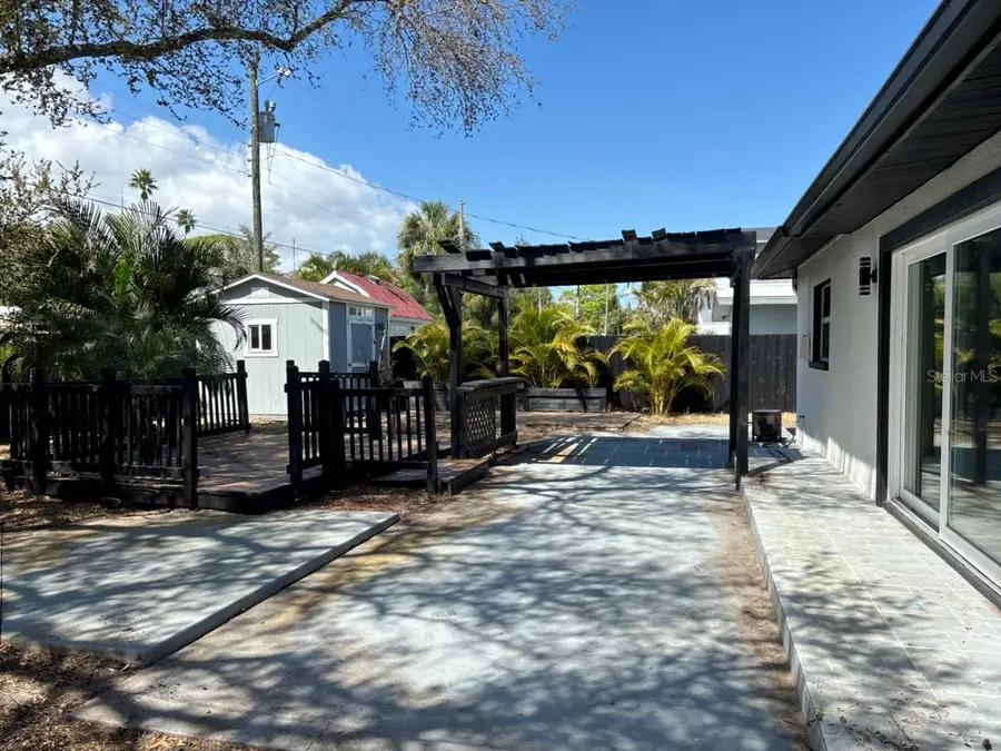 3934 Huntington Street Ne, Saint Petersburg, FL 33703 - #2