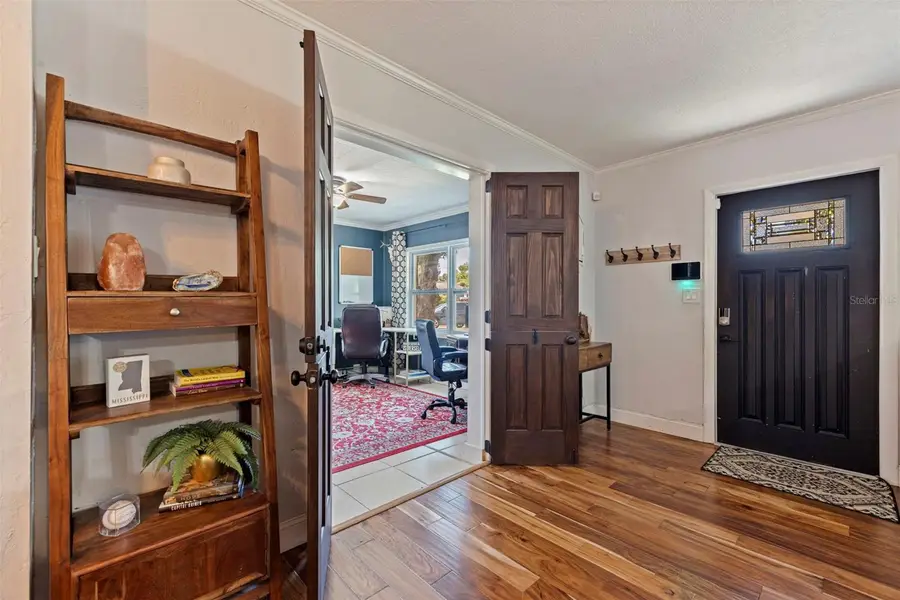 280 38th Avenue Se, Saint Petersburg, FL 33705 - #3