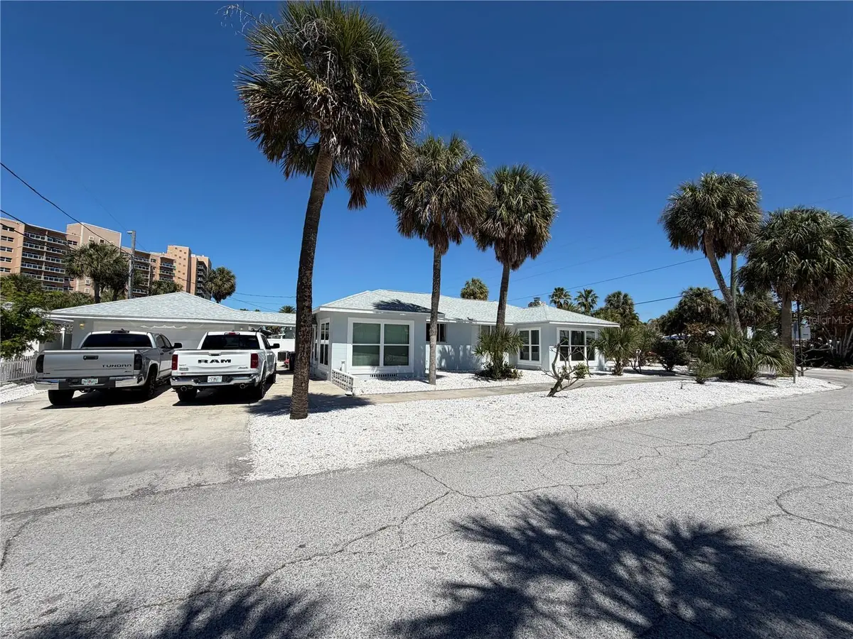 850 Mandalay Avenue, Clearwater Beach, FL 33767 - #1