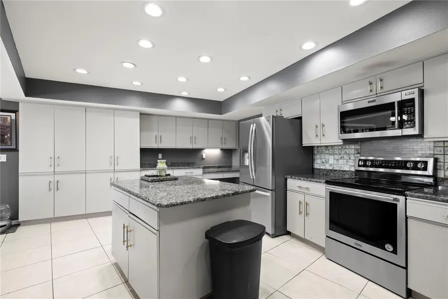 14947 Lake Forest Drive, Lutz, FL 33559 - #3