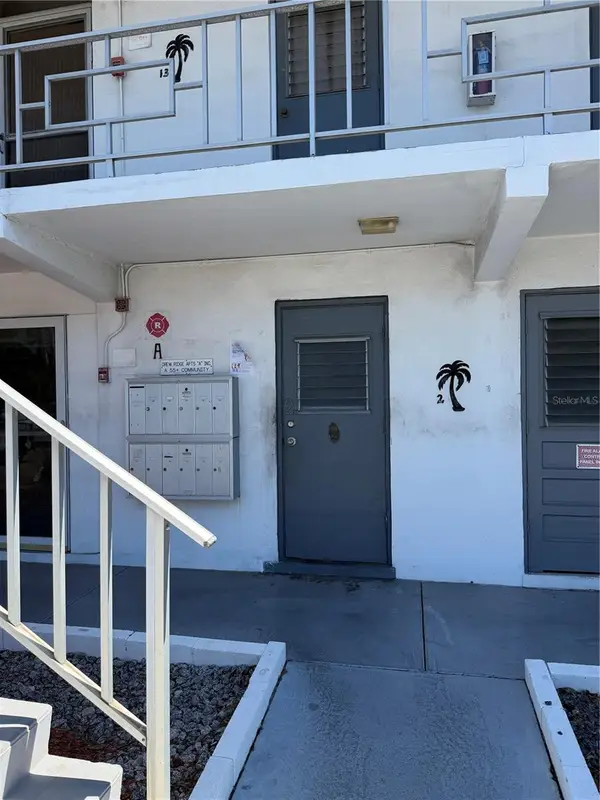 1221 Drew Street #A2, CLEARWATER, FL 33755