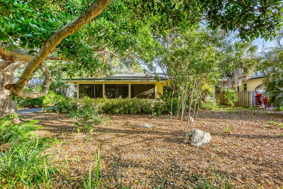 224 Lyndhurst Street, Dunedin, FL 34698 - #1