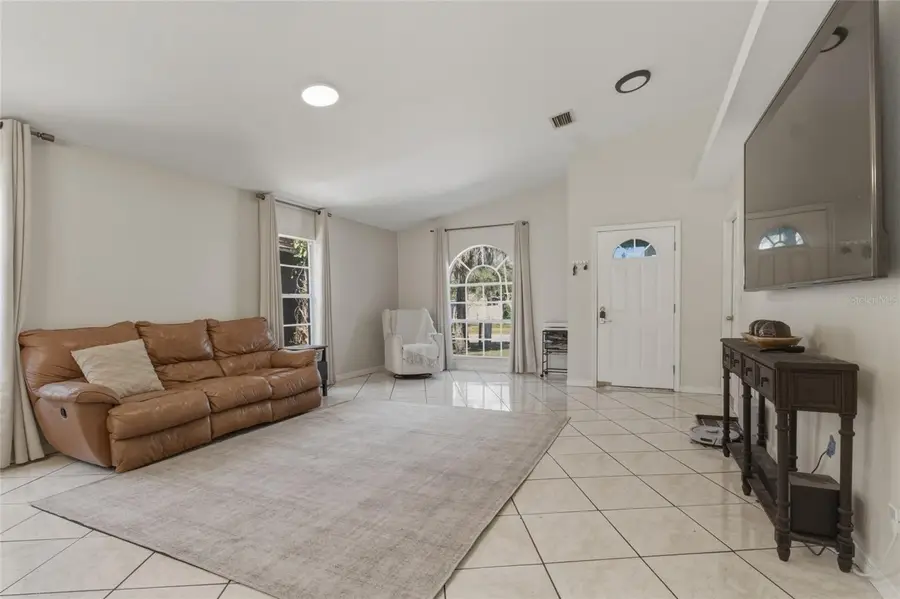 3734 Abington Avenue S, Saint Petersburg, FL 33711 - #2