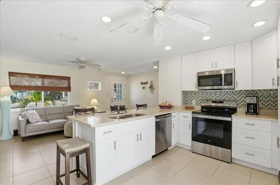 221 41st Avenue, Saint Pete Beach, FL 33706 - #2