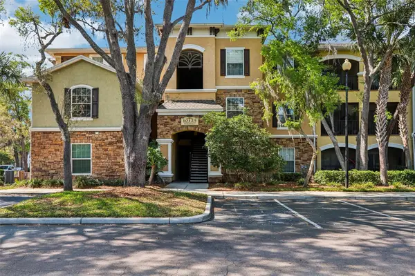 10125 Courtney Palms Boulevard #201, TAMPA, FL 33619
