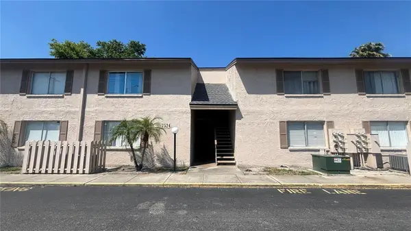 7524 Needle Leaf Place #32, TAMPA, FL 33617
