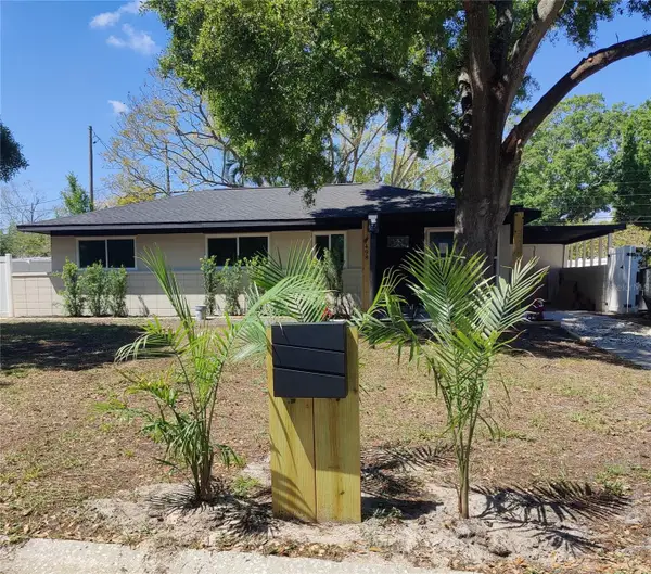 7498 Orpine Drive N, ST PETERSBURG, FL 33702