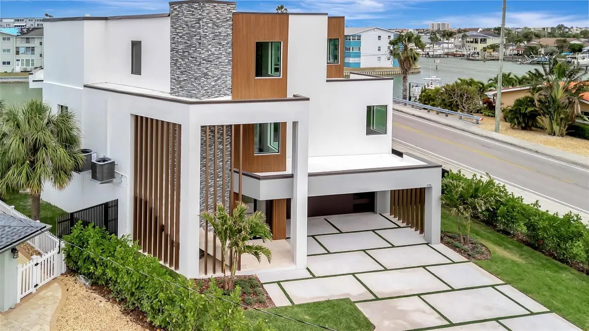 7176 S Shore Drive S, Saint Petersburg, FL 33707 - #1