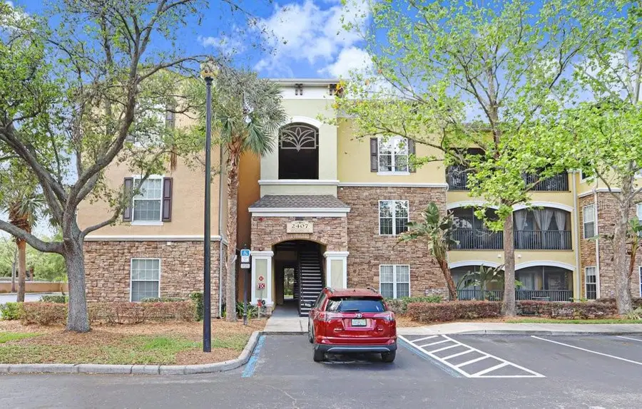 2407 Courtney Meadows Court #303, Tampa, FL 33619 - #3